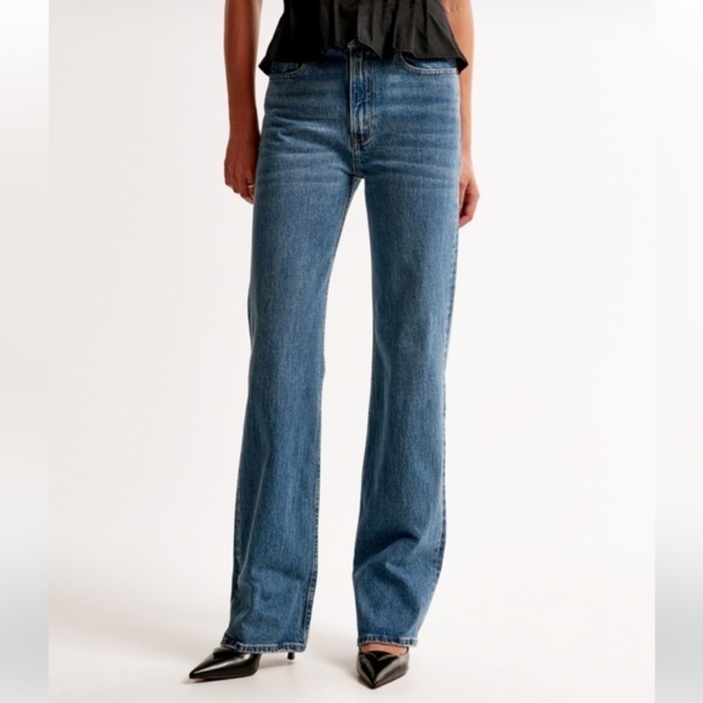Abercrombie & Fitch The 90s Relaxed High Rise Jeans